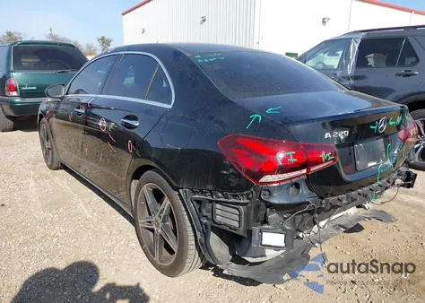 2019 Mercedes-Benz A 220 из США, поврежденный, VIN WDD3G4EB5KW017182